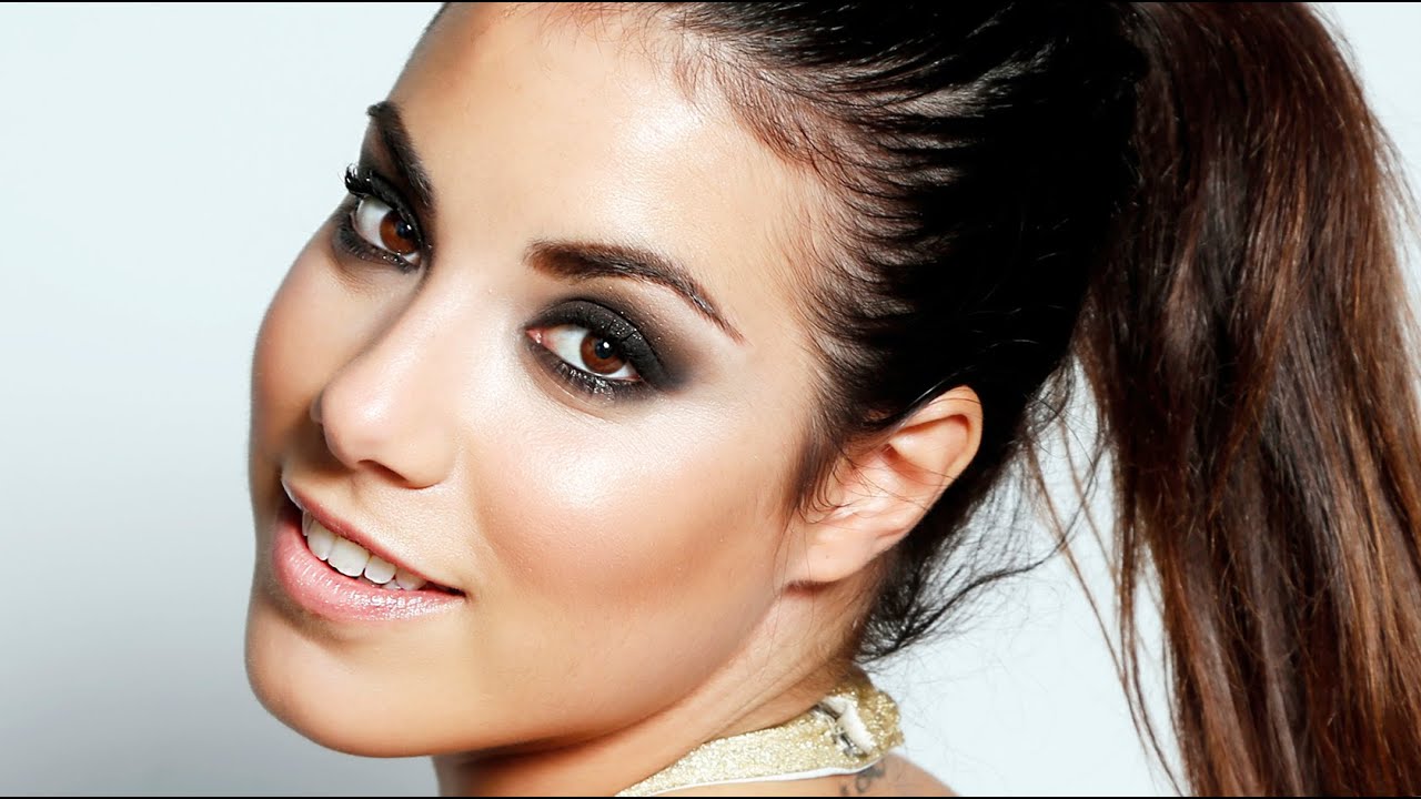Maquillaje SMOKEY EYES Navidad. NOCHE de FIESTA. BOBBI BROWN. ERES LA ESTRELLA.