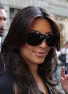 Kim Kardashian & Kris Jenner Shop In Paris! 41