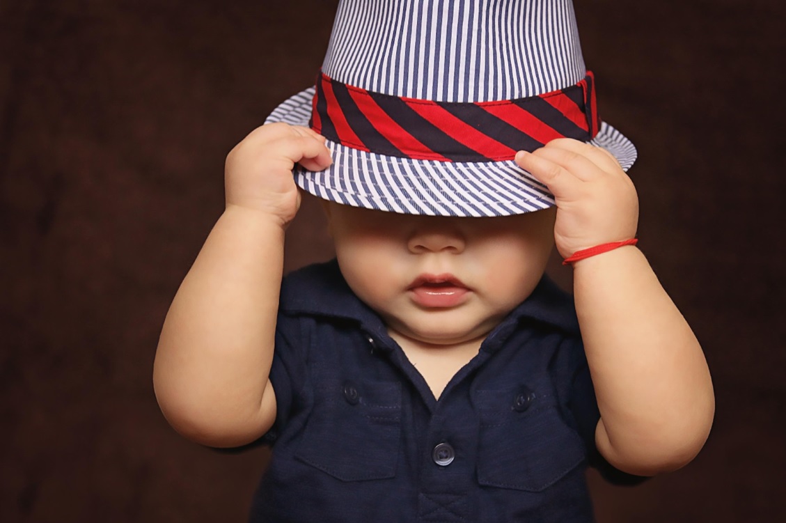 ¿Cómo vestir a tu bebé para un evento informal?