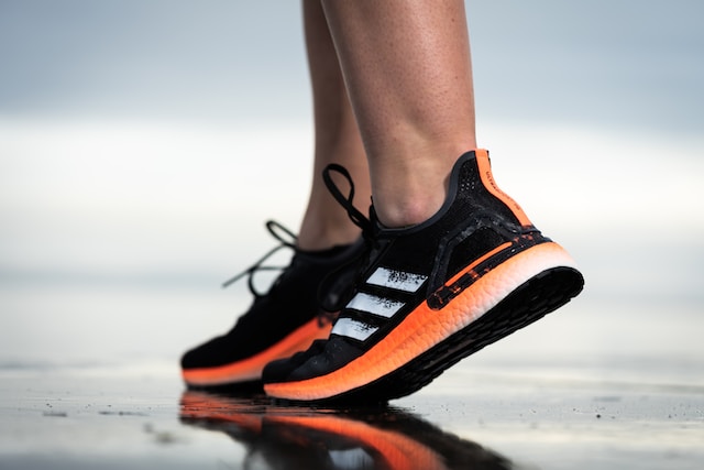 Las mejores tendencias de zapatillas Adidas para fin de año de 2023